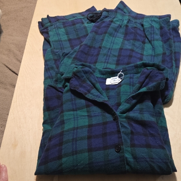 B75 Old Navy Plus Size Green and Blue Plaid Pajama Set Sz 2X - Picture 2 of 11